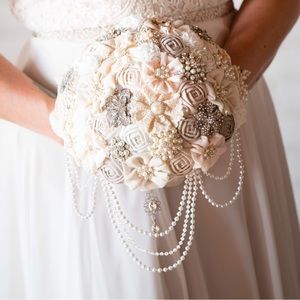 Broach Bouquet